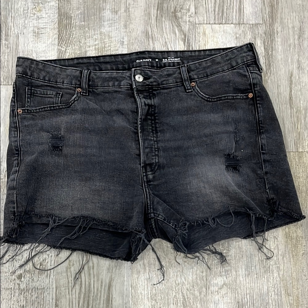Old Navy‎ shorts Black Jean Shorts size 18 plus size Distressed Frayed
